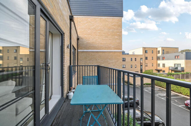 1356832-2-6900956...