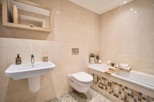 2 bed Apartment to rent Image 9