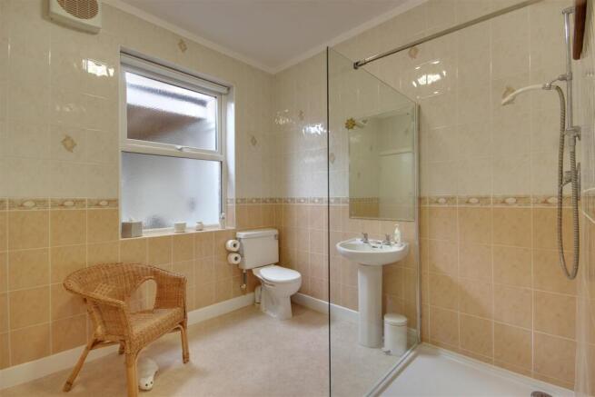 Cloaks/Shower Room