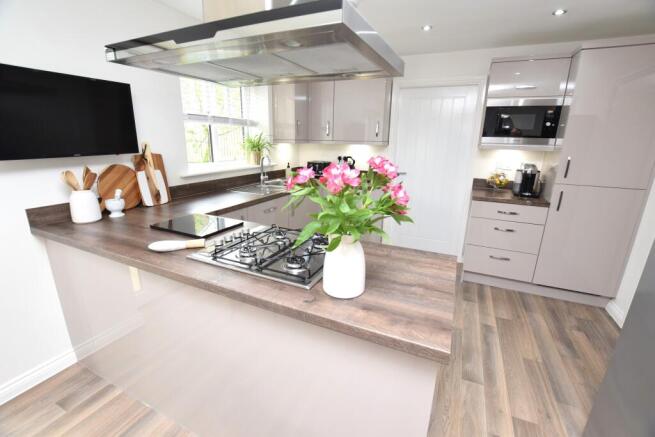 open plan kitchen/diner