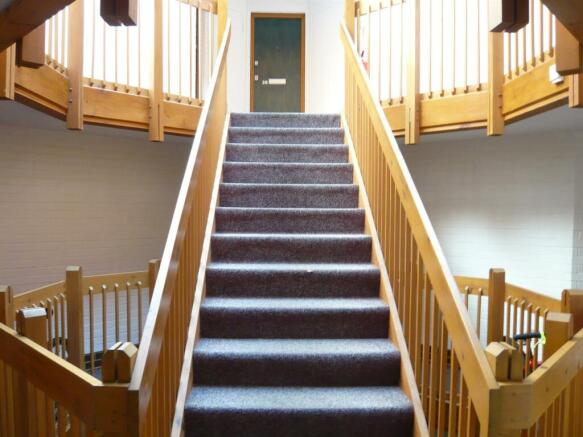 36 Camelot Court Communal Hallway.jpg