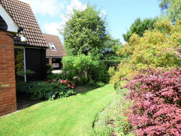 side gardens