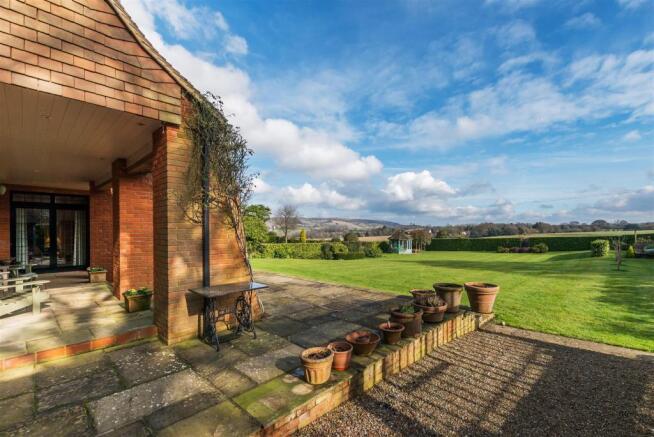 house. estate agency