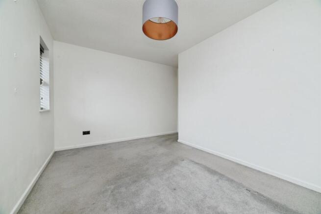2 bed Semi-Detached for sale Image 11