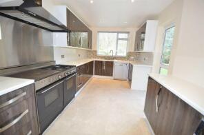 7, Arlington, North Finchley, London N12 7JR