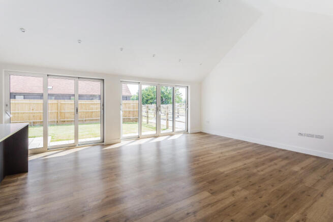 Oak-Lodge-3.jpg