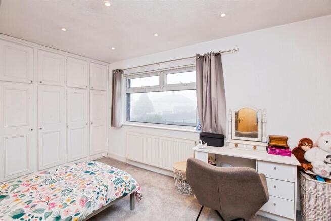 2 bed Semi-Detached for sale Image 10
