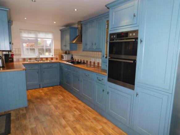 Kitchen 2