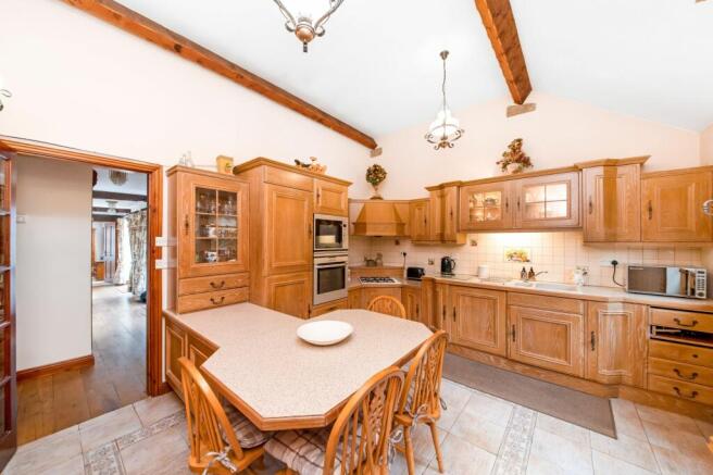 BREAKFAST KITCHEN