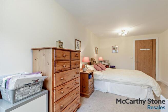 2 bed Apartment for sale Image 10