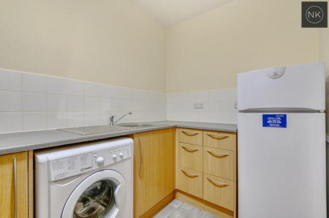 Hardy Court, Makepeace Road, London, E11 - Więcej