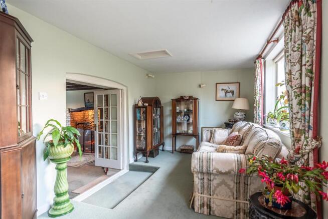 GARDEN ROOM
