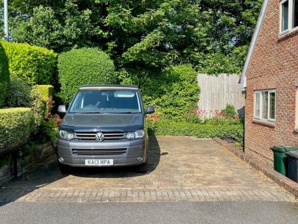 robin royd lane 28 driveway.jpg
