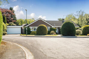 4 Greenhaven, Forestdale, Hindhead GU26 6TA