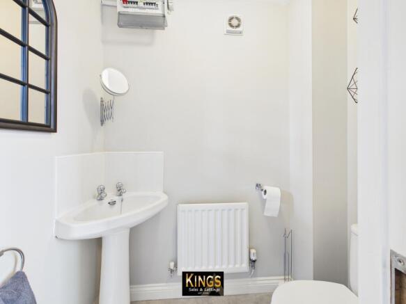 3 bed Semi-Detached for sale Image 10