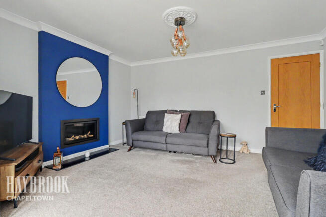 4 bed Detached for sale Image 6