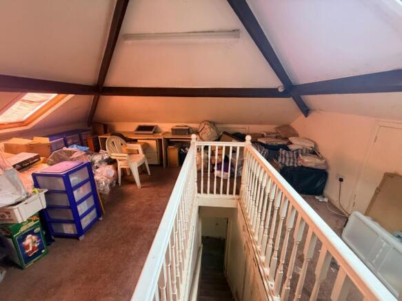 2 bed Semi-Detached Bungalow for sale Image 8