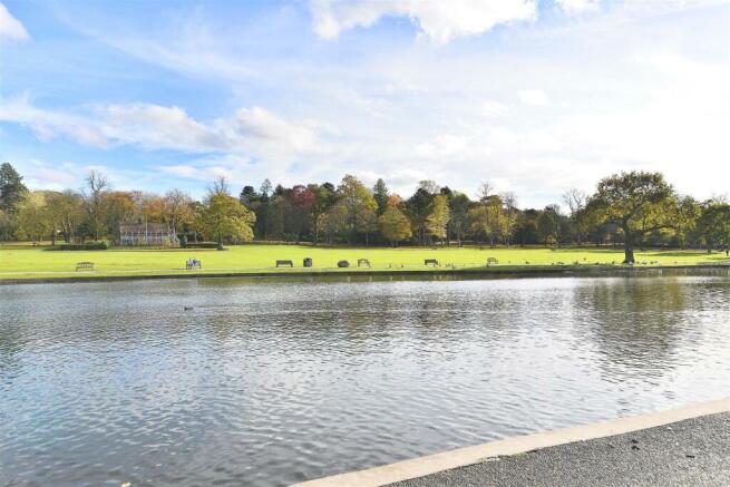 Cannon Hill Park nearby