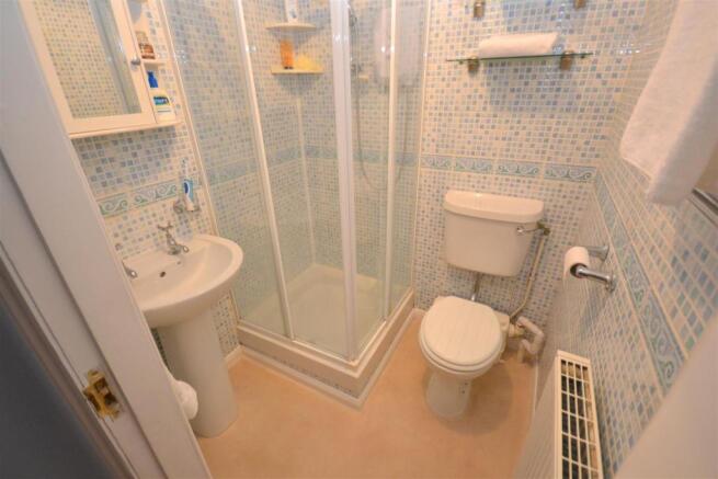 Ensuite Off Bedroom One