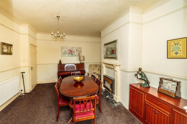 3 bed Terraced for sale Image 9