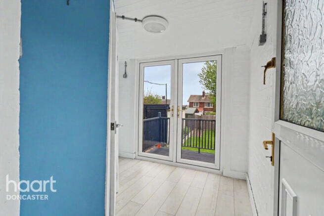 3 bed Semi-Detached for sale Image 11