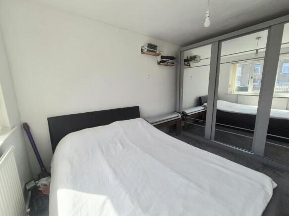 3 bed Terraced to rent Image 10