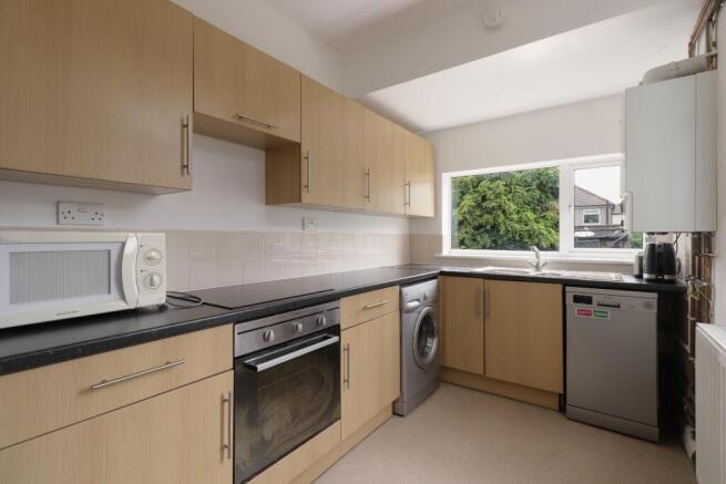 3 bed Terraced for sale Image 12