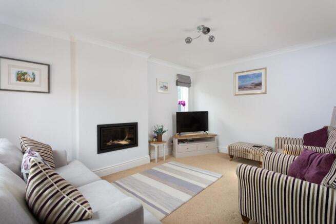 4 bed Detached for sale Image 4