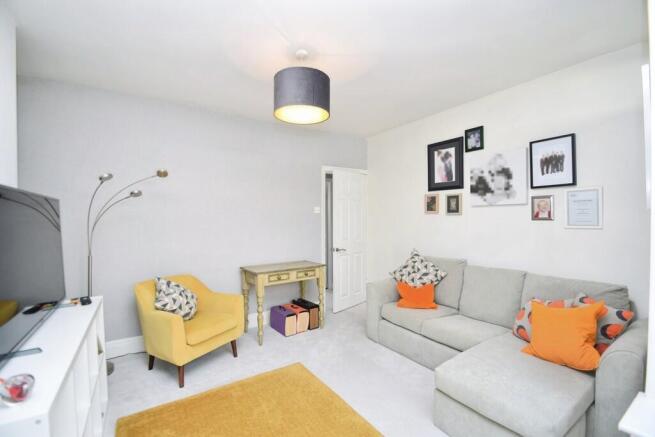 3 bed Terraced for sale Image 6