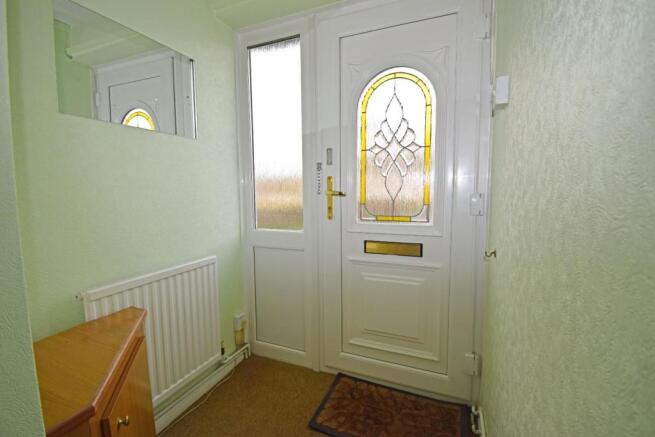 54 De Wyche Road, hall.jpg