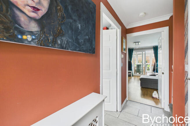 CAM05454G0-PR0117-STILL002