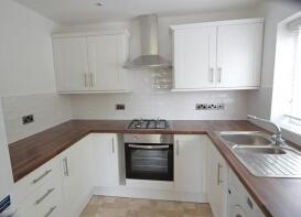 33, Ladycross, Milford, Godalming GU8 5DQ