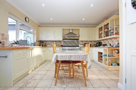 Brookfield, Highworth, SN6 7HY