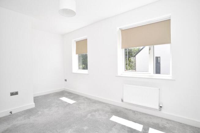 2 bed Terraced for sale Image 6