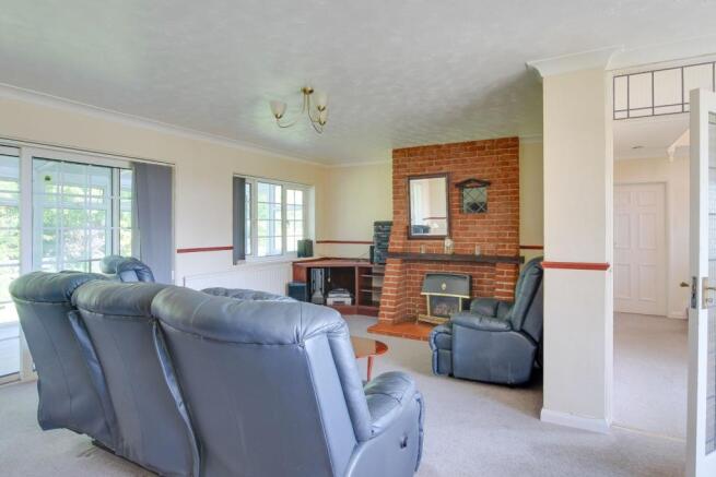 Lounge / Kitchen