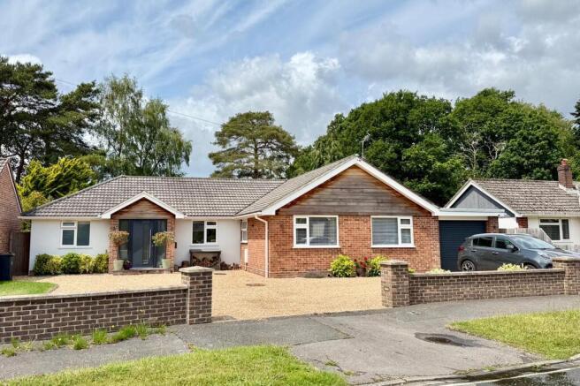 3/4 bedroom detached bungalow