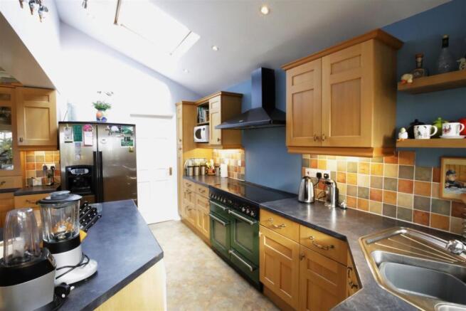 Kitchen / Breakfast 