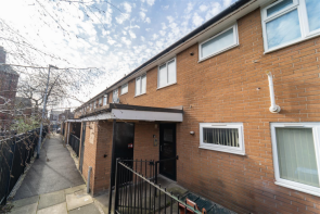 21, Petrock Walk, Manchester M40 1HZ