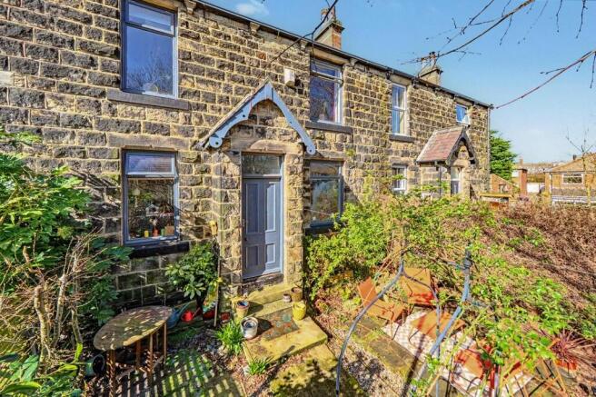 2 bed Terraced for sale in horsforth