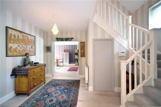 Nettlebed: Hallway