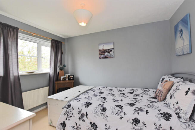 bedroom2
