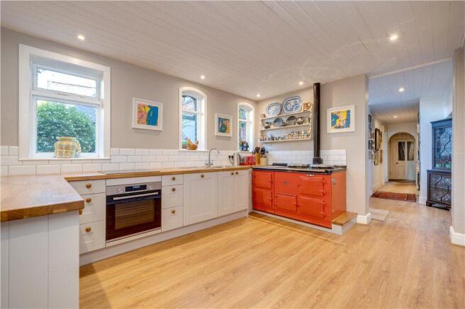 6 bed Terraced for sale Image 8
