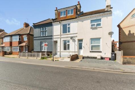 Oxford Road, Clacton-on-Sea, Essex, CO15