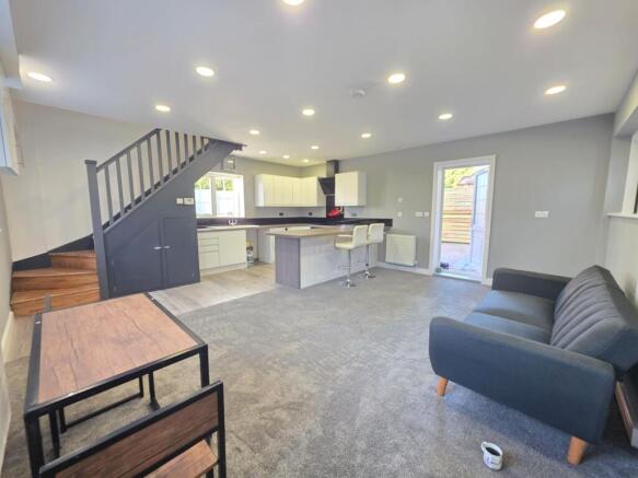 1 bed maisonette to rent