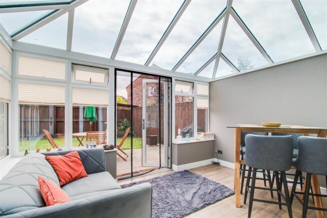 4 bed Detached for sale Image 6