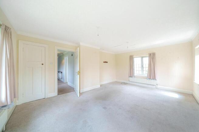 3 bed Detached for sale Image 11