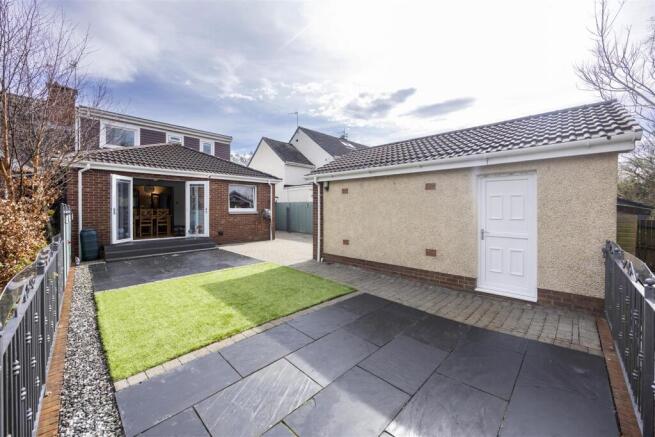 59_LARKFIELD_RD_LENZIE_006.JPG
