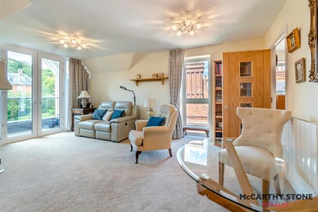 1 bed Apartment for sale Image 6