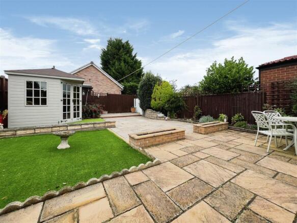 Rear 20Garden.jpg