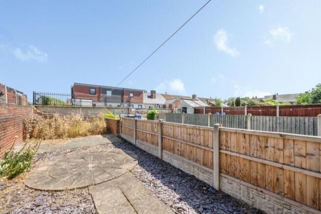 2 bed Semi-Detached for sale Image 4